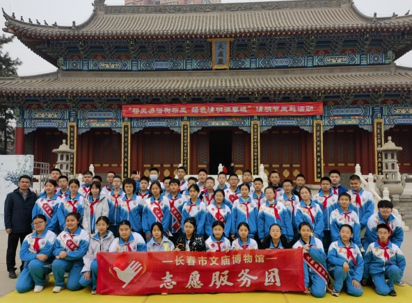 small_a889bcaf5a4367e441049ad0491d930b_副本.jpg